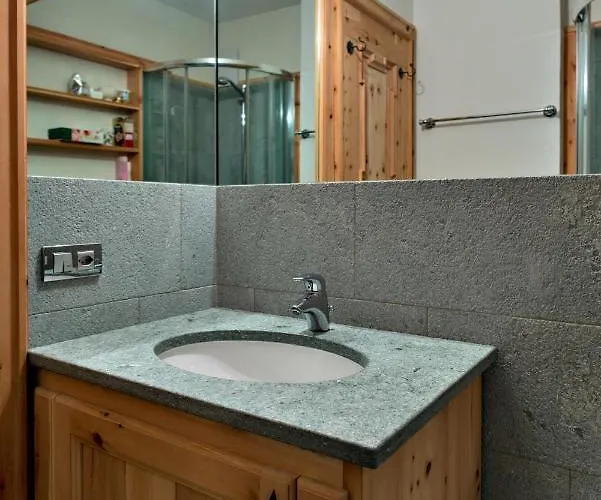 Chesa Pradatsch Sur - Celerina Appartement *